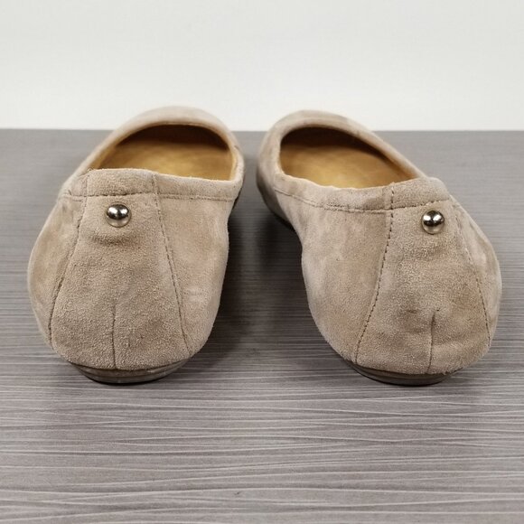 Naturalizer Slip-on Brittany Flats, Tan Suede, Womens Size 7 & 8 - Picture 4 of 12